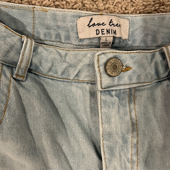 Love tree denim shorts - Picture 2 of 3